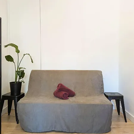 Apartamento Bright Near The